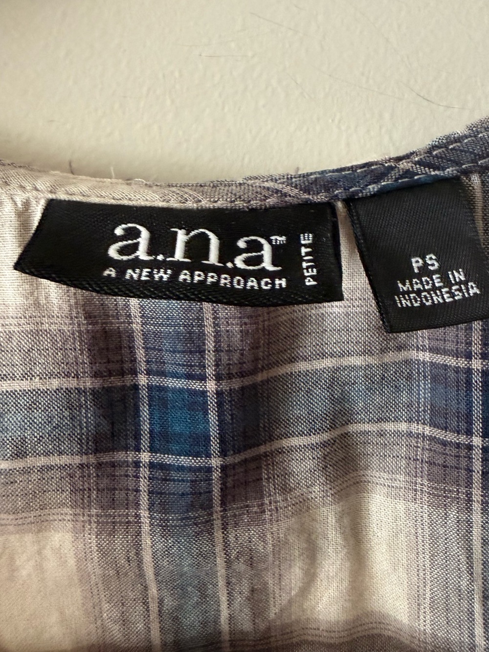 a.n.a Cotton Ruffle Tank Top - Picture 3 of 9